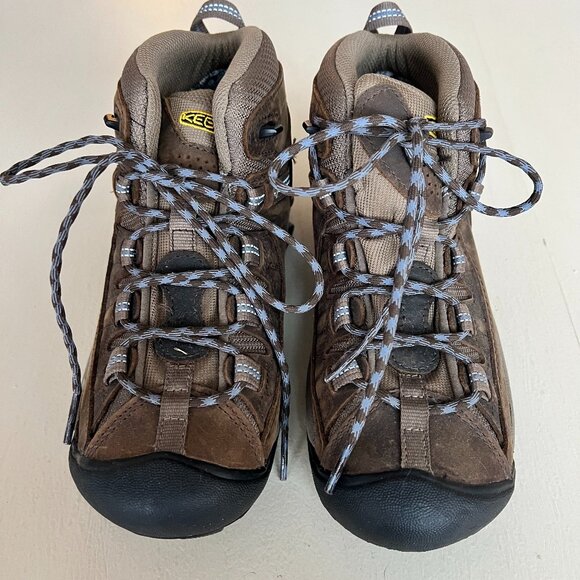 Keen Shoes - Women's Keen Hiking Boots